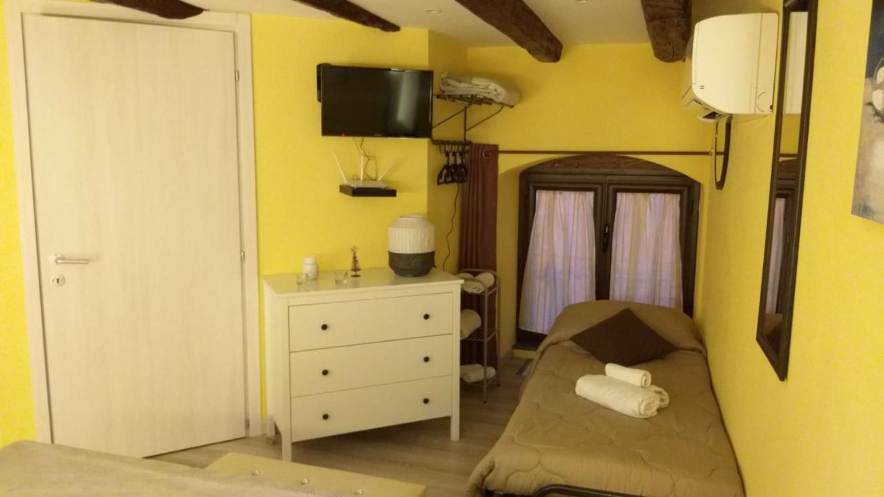 La Rosa Dei Venti " Ponente" Apartment Palermo Luaran gambar